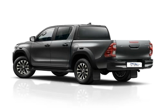 4X4 pick-up truck Gebruikte Toyota Hilux met multi-link achtervering en LED koplampen