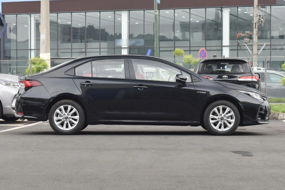 Elektrische bestuurdersstoel aanpassing Toyota Corolla Hybrid Benzine 4x4 Gebruikte auto's in Dubai