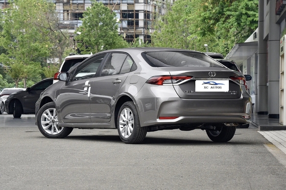 Elektrische bestuurdersstoel aanpassing Toyota Corolla Hybrid Benzine 4x4 Gebruikte auto's in Dubai