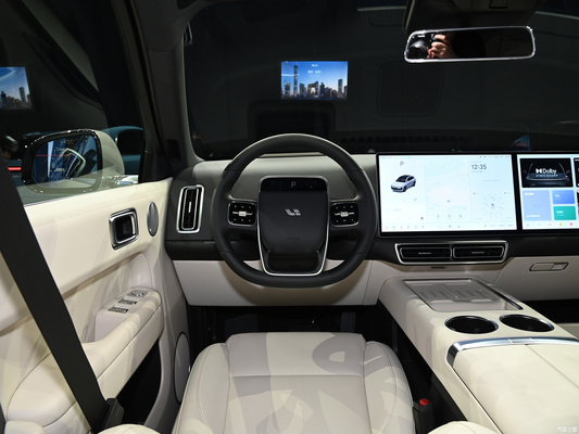 Elektrische bestuurdersstoel aanpassing Li L6 2024 Luxe 4wd LiXiang L6 Hybrid Electric Car Suv