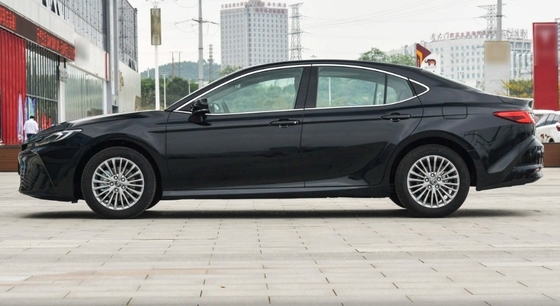 2024 Toyota Camry 2.0E versie koplamp Benzinauto's met ABS en Front 4 Rear 2 Radar