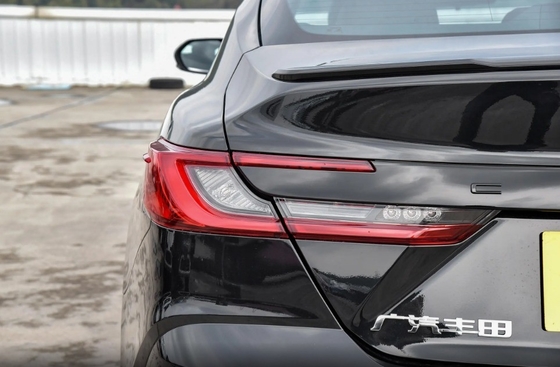 2024 Sport versie Gebruikte Toyota Camry met maximaal koppel Nm 200-300Nm en LED koplamp