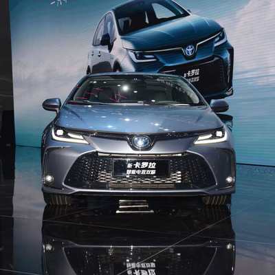 Toyota Corolla Great Compact SUV Benzine Car L*W*H mm 4635*1780*1435 LED koplamp