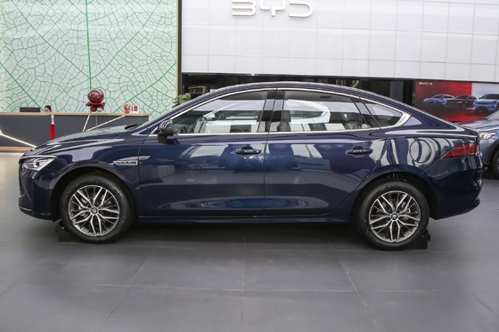 2024 BYD QIN Plus DM-i Honor Edition 55km Lead Range 4 Wheel Vehicle Normale cruise control