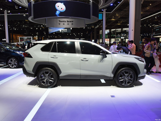 Maximaal koppel Nm 200-300Nm Toyota RAV4 5 deuren 5 zitplaatsen 2020 Rva4 Fuel Compact SUV Auto's