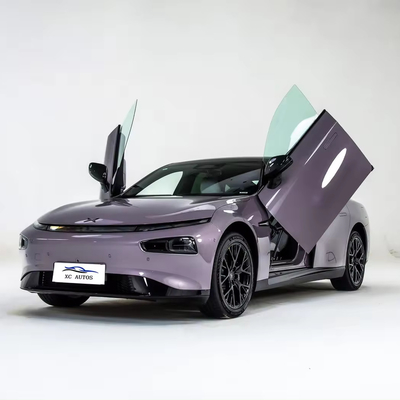 Xpeng P7 EV Sedan met multifunctioneel stuurwiel en maximaal koppel Nm van 400-500Nm
