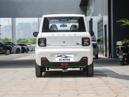 2024 Geely Panda Mini Electric Car 4 zitplaatsen 200Km bereik Double Wish Bone Achtervering
