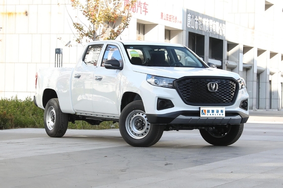 Changan Lantuozhe Automatic Pickup Truck Linksgestuurd met lage kilometertelling 1-25000 mijl