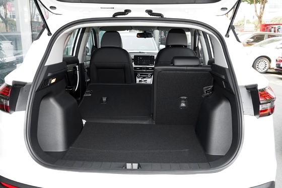 Geely Binyue Coolray 2024 Benzine 1.5T 2WD DCT SUV met zondak en accessoires