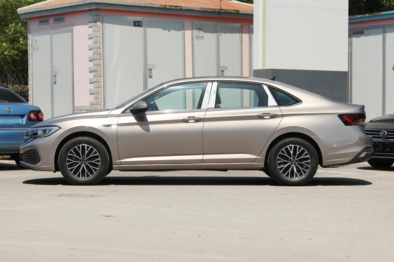 3780x1715x1540 Carrosserie Structuur 2024 Volkswagen Sagitar Benzinevoertuig 4 deuren 5 zitplaatsen Sedan