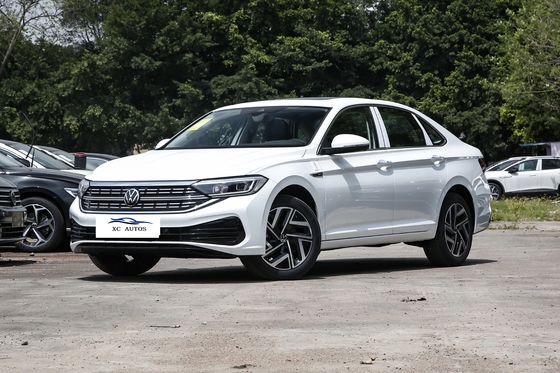 Volkswagen Sagitar benzinewagen met conventionele brandstof 4-deurs 5-zits carrosserie structuur