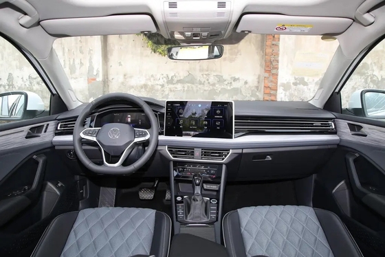 Volkswagen Sagitar benzinewagen met conventionele brandstof 4-deurs 5-zits carrosserie structuur
