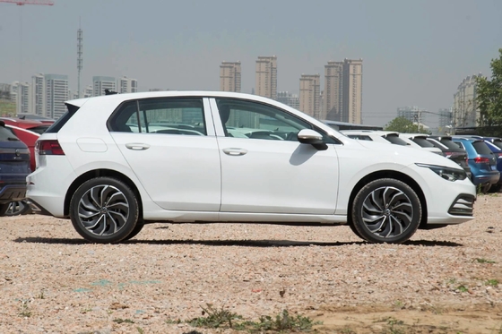 Tweedehands Volkswagen Golf benzinevoertuig met droog dubbele koppeling transmissie en goed