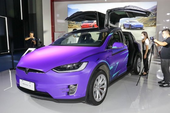 Tesla Model X Gebruikte elektrische auto met 150-200PS maximaal vermogen en voor 4 achter 4 radar