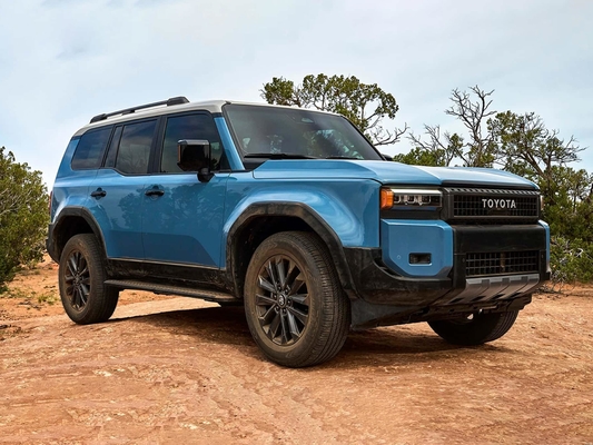 2024 Toyota Prado SUV Auto's Accessoires en benzinemotor met automatische transmissie