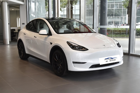Elektrische parkeerrem Tesla Model Y Gebruikte energie Elektrische auto met voor 4 achter 4 radar