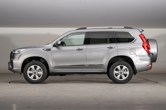 Maand 8 Haval H9 2.0t 4WD 5-zitplaats 8-speed SUV Middelgrote en Grote SUV Radar Voor 4 Achter 4