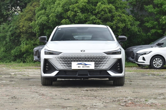 Changan Univ 5-deurs 5-zits hatchback Het elektrische hybride voertuig met links stuur