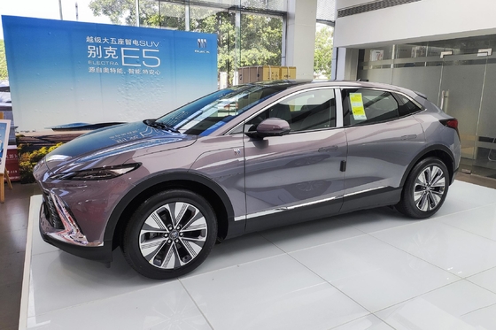 Buick E4 5-deurs 5-zits SUV met geavanceerde carrosserie structuur en benzine energie type