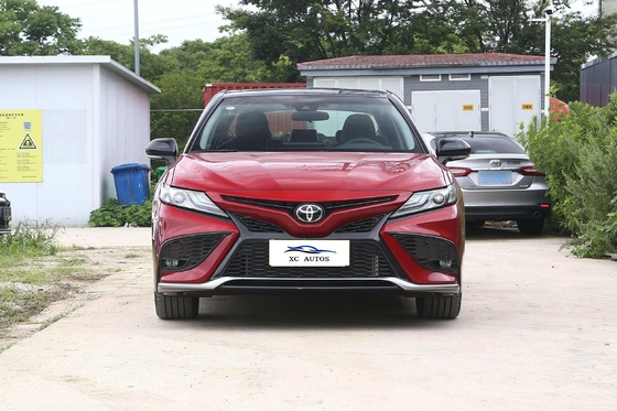 2024 Toyota Camry Touch Screen Benzinvoertuig voor volwassenen in Dubai