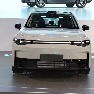 2023 Leapmotor C11 C01 T03 Elektrische achtercamera 360° en aanpassing van de bestuurdersstoel
