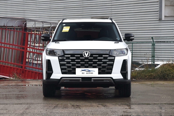Elektrisch stuursysteem Changan CS95 Plus 2,0t 7 zitplaatsen Benzine Auto SUV Benzine voertuig