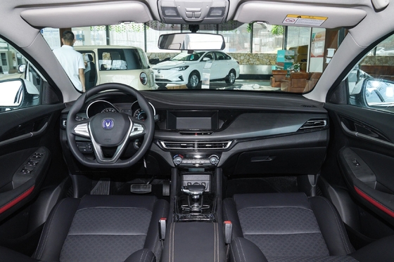 Grote waarde Changan EADO EV 460 Elektrische auto EV Sedan 5 deuren 5 zitplaatsen Carrosserie structuur