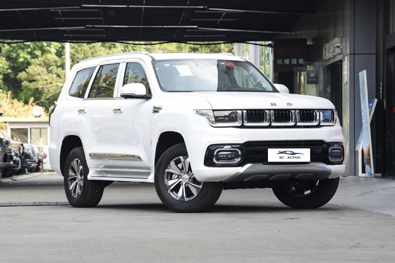 Beijing Bj60 8at 4WD 5 zitplaatsen LHD Drive Auto Gebruikt voertuig 5 deuren 5 zitplaatsen Middelgrote SUV