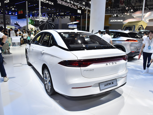 Elektrisch stuursysteem Aion S EV Sedan voor grote waarde in energievoertuigen