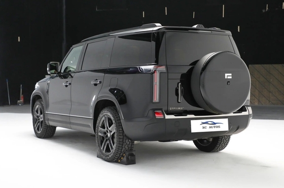 Middengrote SUV met dubbele motor 4WD elektrisch voertuig 4 cilinders en een enkele versnellingsbak