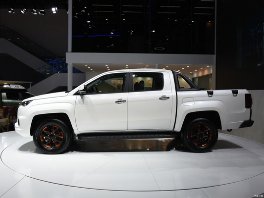 2023 Great Value JMC YUHU7 benzine benzine pick-up truck met R17 banden grootte