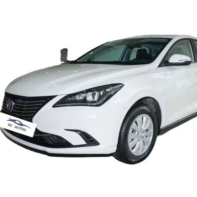 2024 Chongqing Made In Eado EV460 Zhixing Taxi versie Lithium ijzerfosfaat 205/60 R16