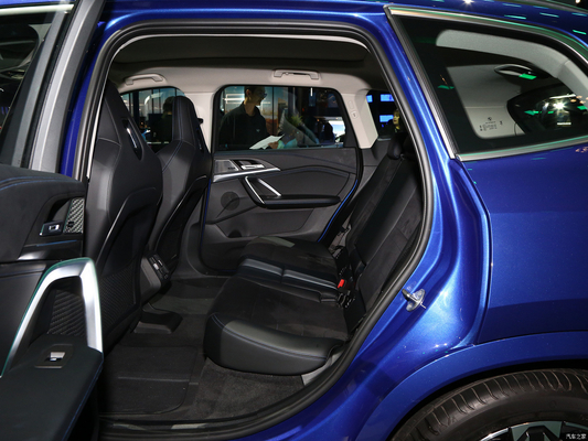 Elektrisch stuurstelsel en Macpherson Front Suspension IX1 EV Compact SUV Sport Car