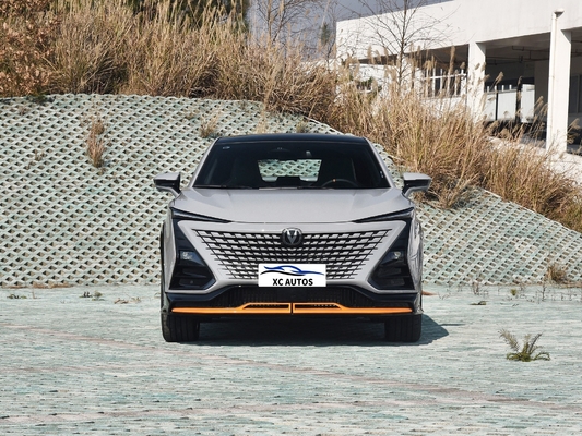 Changan UNI-T 1.5T benzinewagens voor maand 2 Euro VI emissie standaard in 2023 Stock