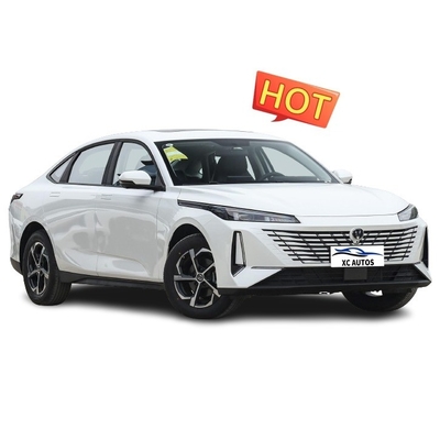 Changan Eado EV460 Yidong De ultieme oplossing voor benzine-petrol-elektrische voertuigen