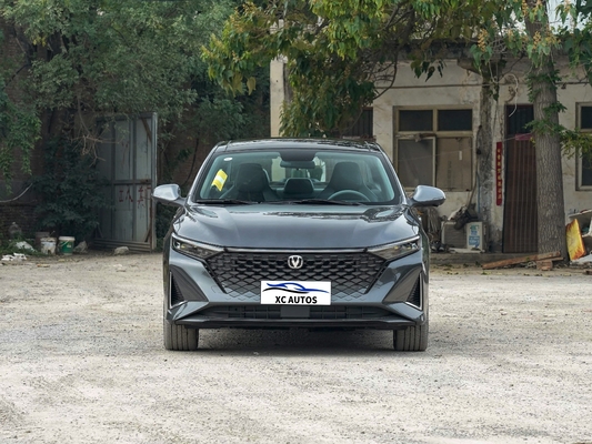 360° achtercamera uitgerust Changan 2023 Reaton Plus 1.5t Compact Sedan Dct Benzinauto