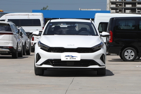 Direct K3 2024 Kia voertuigkoplamp met FWD-aandrijving en maximaal vermogen van 100-150 PS
