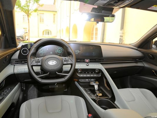 Leerzitjes Tork 144NM 2017 Hyundai Elantra Awd Luxe Benzine Automatische Sedan