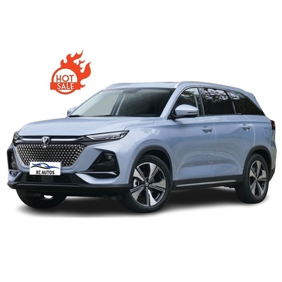 Changan X7 Plus 1.5T Dual-Clutch Smart SUV 24 Modellen 5 zitplaatsen Voor- en achterschijfremmen