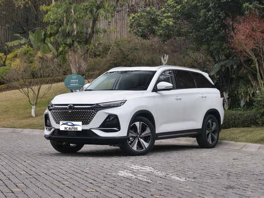 Changan X7 Plus 1.5T Dual-Clutch Smart SUV 24 Modellen 5 zitplaatsen Voor- en achterschijfremmen