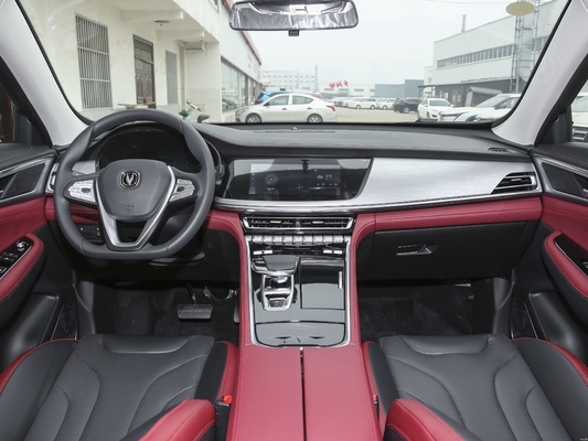Changan CS85 COUPE 1.5T 2WD Mid SUV Voiture met 138 188Ps Maximum Power en Touch Screen