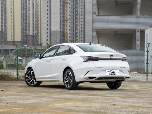 Changan Reaton Plus Benzine Sedan 1.5t Compact met 188 pk en 5 zitplaatsen