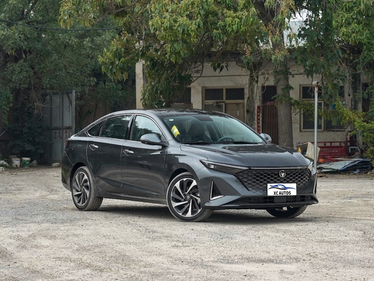 2023 Turbo 5 zitplaatsen Changan Yida Sedan ODM Sport Automatische goede staat ESC inbegrepen