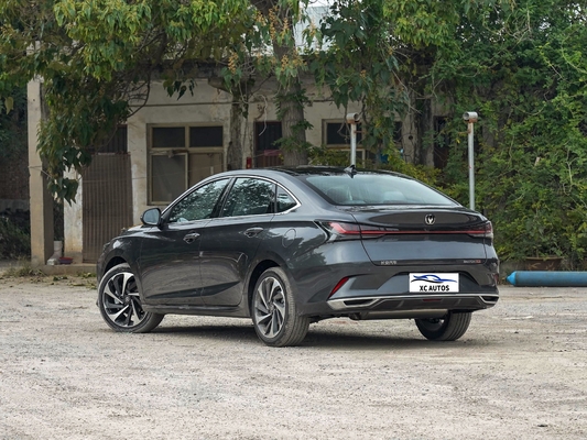 2023 Turbo 5 zitplaatsen Changan Yida Sedan ODM Sport Automatische goede staat ESC inbegrepen