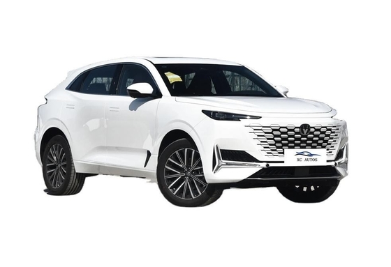 2023 Changan UNI-K Hybrid SUV Luxe Model met panoramisch dak en benzine handleiding