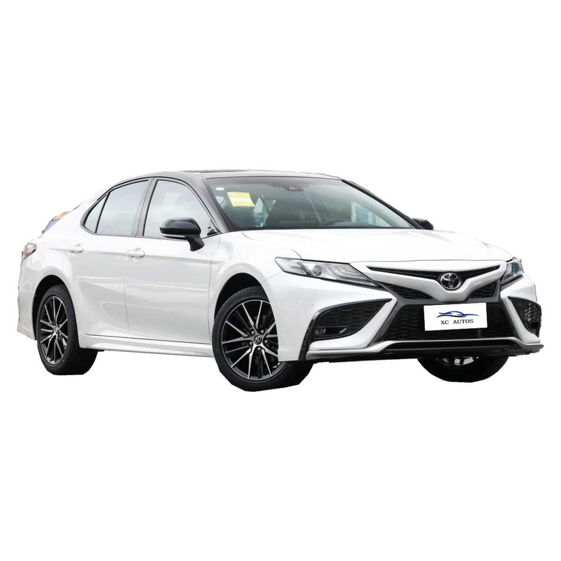2018 Toyota Camry Gebruikte auto met LED-koplampen Twee-motor Peak-model en 5 zitplaatsen