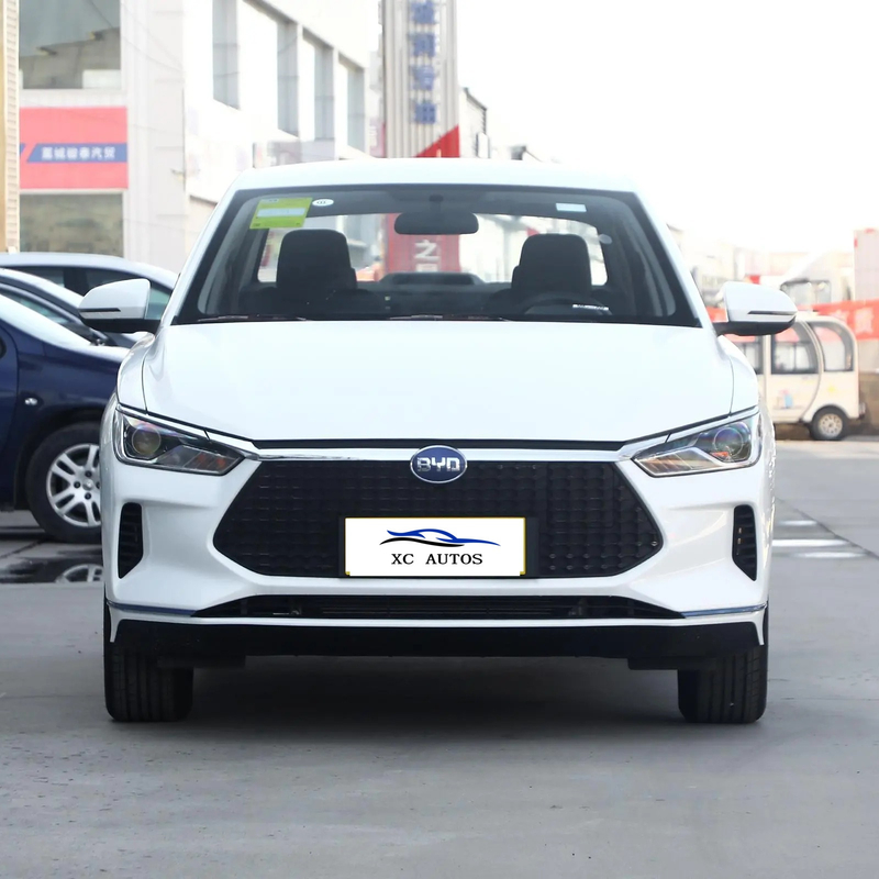 Links stuur Energie SUV BYD E2 Luxe EV Elektrische parkeerrem Chinese elektrische SUV