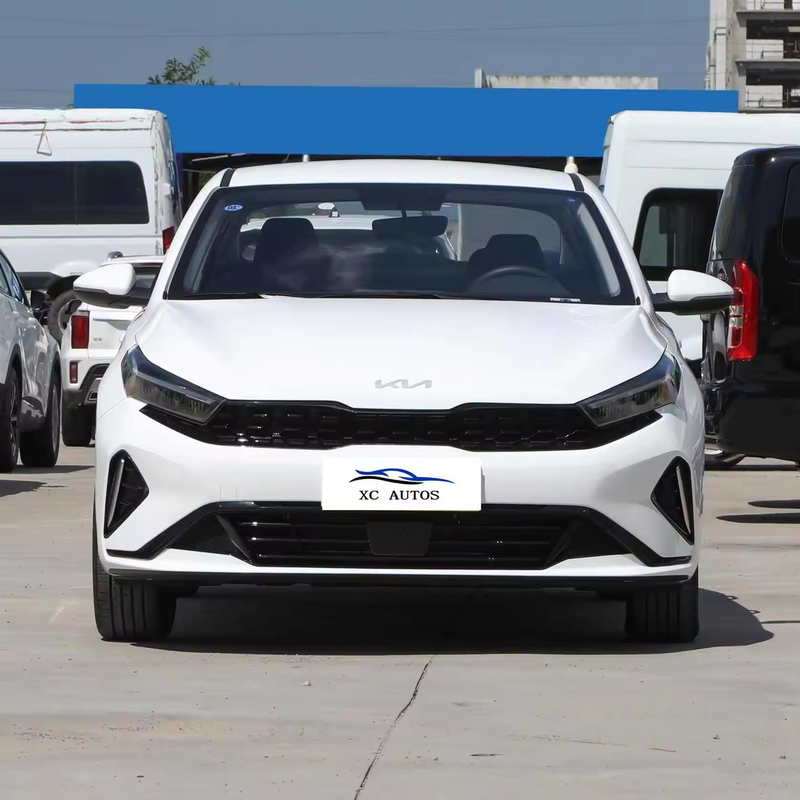 Kia K5 GT-Line Sedan 2023 Gebruikte auto's Benzine 5 zitplaatsen Sedan Auto gemaakt in K5 en GT-Line
