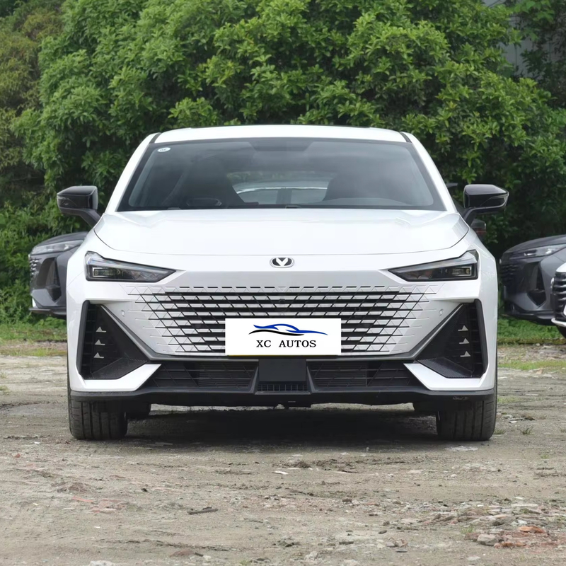 Changan Uni-V 1.5t Idd 113 Km 5 deuren 5 zitplaatsen Compact SUV Energy Plug in Hybrid Car met 1