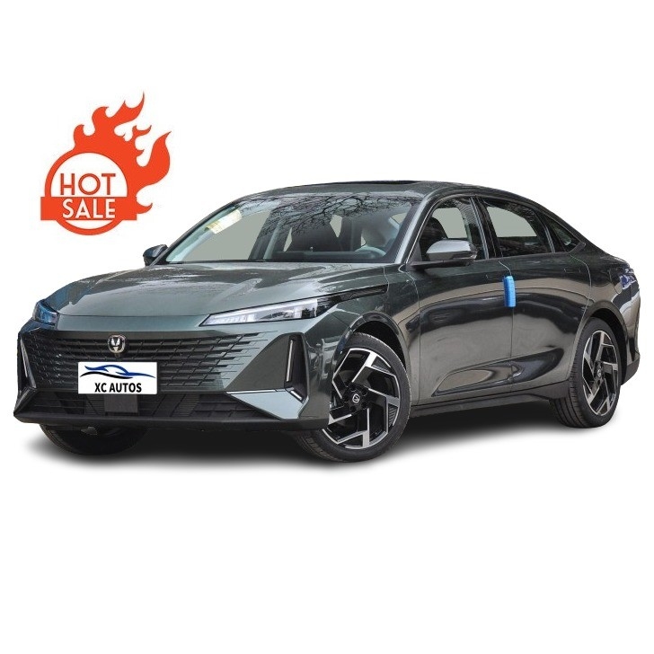 Changan Yida Sportwagen 2023 AWD Benzine Gebruikte auto met multifunctionele stuurwiel
